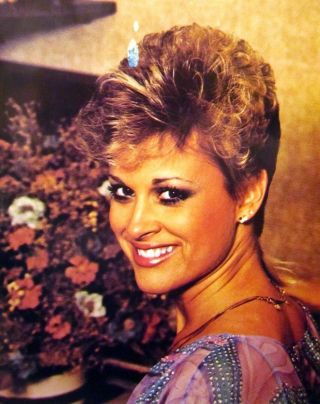 Lorrie Morgan Sexy Country Clipping 1980s Color Photo Grand Ole Opry 8 X 10