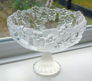 Walther Glas Pedestal Fruit Bowl With Clear & Frosted Raised Floral Pattern