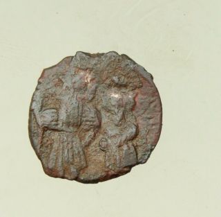 Heraclius,  With Heraclius Constantine.  610 - 641.  Æ18mm Follis Syracuse Larje M