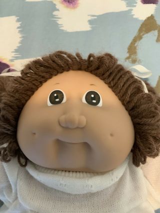 Coleco Cabbage Patch Kid Brown Hair Brown Eyes Green Signature 84. 2