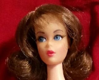 Mod Auburn Marlo TNT Twist Turn Flip Hair Eyelashes Barbie Doll Vintage Retro 2