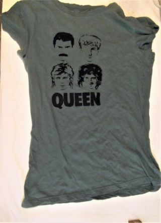 Queen,  Rock Band,  Vintage 1980 T - Shirt.  Small.