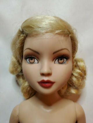 Robert Tonner Essential Blonde Ellowyne Wilde Nude Doll.  No Hands Or Box.