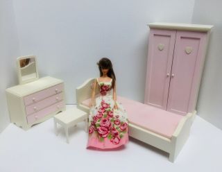 Vintage Wood Doll House Furniture Barbie Size Vguc 1:6 Scale