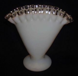Vintage Fenton White Milk Glass Silvercrest 4 1/2 " Miniature Fan Flower Vase