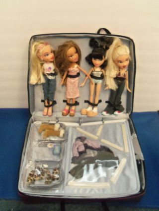 Vintage Bratz Dolls With Carrying Case,  Clothes,  Shoes And Accessories - 2001