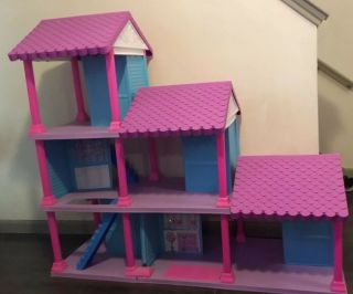 Doll House For Barbie 5in Tall Local Pick Up Only