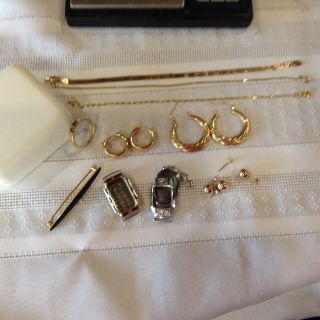 22.  1 Grams 14kt.  Gold Scrap/wear Jewelry Stamped And Nr 1 Day