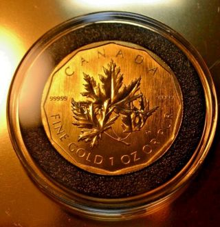 Canada Rcm 2007 Maple Leaf 1 Oz.  0.  9999 Fine Gold $200.  Bullion Coin