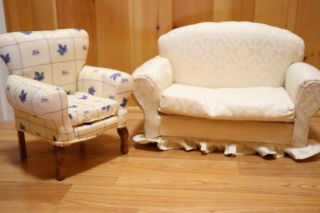 Printed Chair And Cream Sofa For 18 " Doll