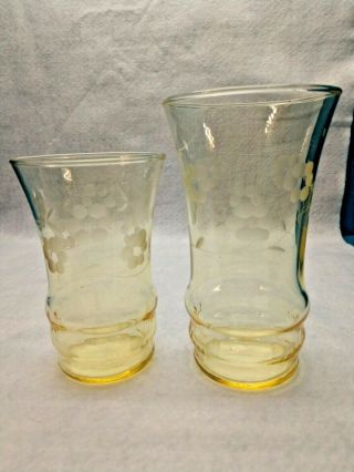2 Vtg Yellow Depression Glass Flower Etched Glasses Tumbler 4.  5 " & 5.  5 " Tall