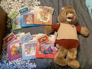 Vintage Teddy Ruxpin With 6 Books And 6 Matching Tapes.