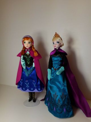 Disney Store Frozen Anna Elsa Coronation Limited Edition