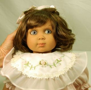 Seymour Mann Doll Collector Vinyl Baby Doll W/ Big Blue Eyes & Brown Hair 21 "