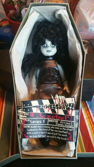 Living Dead Dolls - Jezebel (black And White)