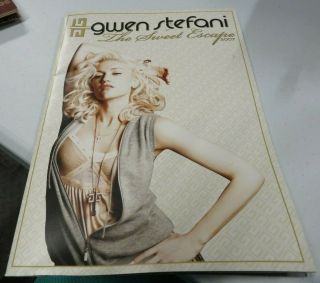 Gwen Stefani The Sweet Escape Tour 2007 Concert Program Book Booklet