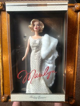 Marilyn Monroe Doll - Collector Edition Box Never Been Opened