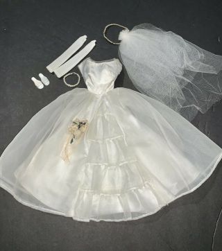 Vintage Barbie Brides Dream 947 Wedding Gown Dress Bridal Veil Bouquet 1960’s