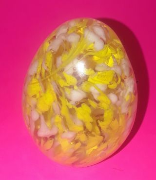 Vintage 2.  25 " Yellow & White Design Egg Shaped Paperweight