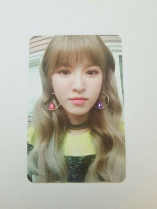 K - Pop Red Velvet Mini Album " Peek A Boo " Official Wendy Autograph Photocard