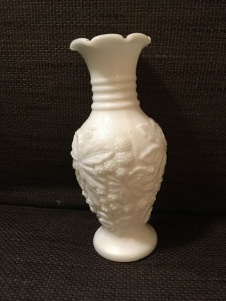 Milk Glass Bud Vase 6” White Vintage Mid Century Modern Flower N Berry