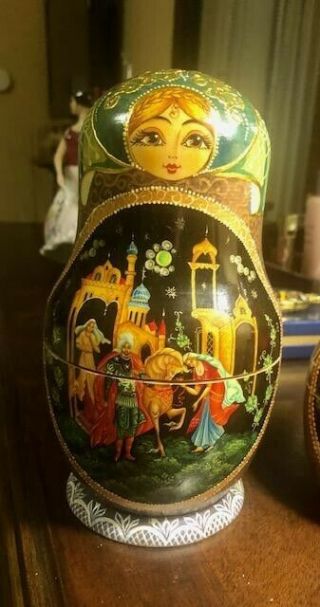 Vintage Russian Wood Nesting Dolls Set Of 7 Hand Painted Artist Signed.  In D