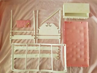 BEST Susy Goose Barbie Four Poster CANOPY Bed 1963 STORAGE CHEST DRAWER PILLOW 3