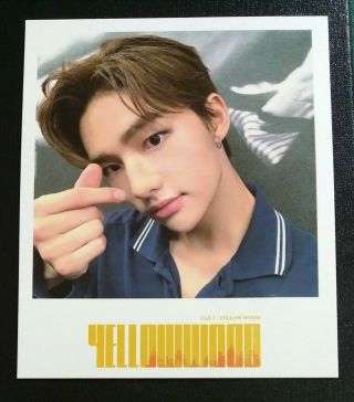 Hyunjin Stray Kids Official Polaroid Photo Card Clé 2 Yellow Wood Taiwan Edition