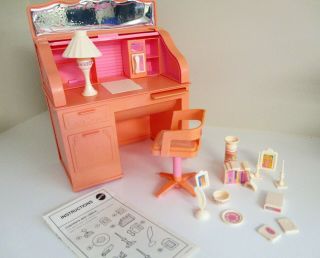 1988 Barbie “sweet Roses” Roll - Top Desk 3639