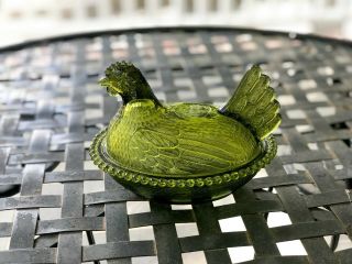 Vintage Indiana Glass Green Glass Hen on Nest Covered Dish Beaded Edge 2