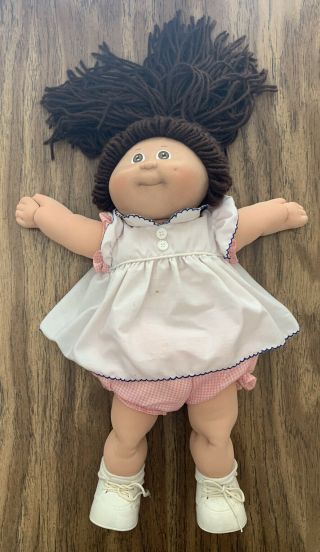 1984 Cabbage Patch Kids Doll Brown Hair Eyes Xavier Roberts Green Signature
