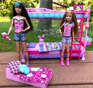 Barbie Sisters Bedtime Bunk Bed Set With Skipper And Stacie Dolls