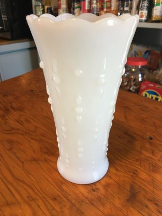 Vintage Milk Glass Teardrops And Pearls Pattern 7 1/4” Vase W/ Scalloped Edge