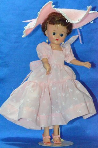 Vintage 10.  5 " Vogue Jill Doll In Tagged Dress Fashion Hat And Stand