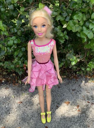 Mattel 28 " Barbie Best Friend Lifesize Doll,  2013,  Blonde,  Outfit