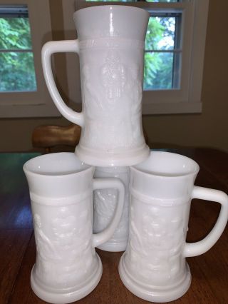 Set Of 4 Vintage White Milk Glass Beer Steins/mugs,  W Tavern Scene