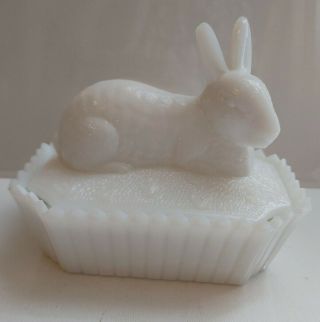 Vintage Westmoreland Bunny Rabbit Milk Glass Bunny On The Nest Candy Dish