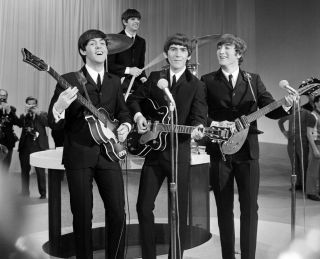 The Beatles 8x10 Celebrity Photo Picture 5