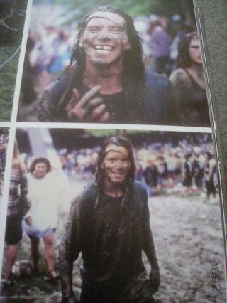 Pearl Jam 1992 Tour Eddie Vedder In The Mud 25x20cm From Book To Frame?