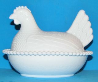 Vtg Milk White Pressed Glass Hen On Nest Covered Bowl Hobnail