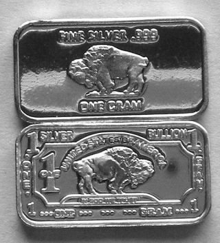 (100) 1 Gram.  999 Pure Silver Buffalo Bars