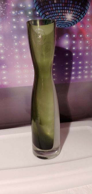 Margies Garden Creative Artisan Hand Blown Modern Art Glass Vase Green & White 3
