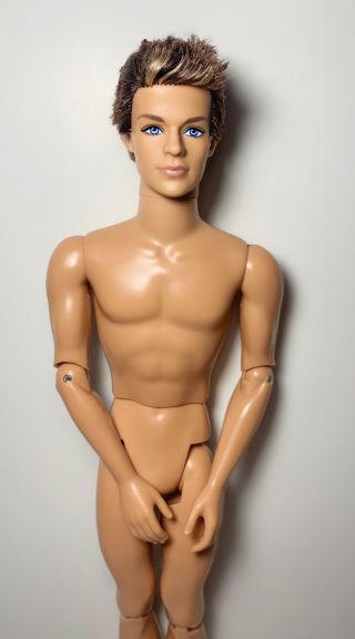 Fashionista Sporty Ken Doll Articulated 100,  Poses Blue Eyes Rare