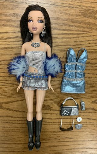 My Scene My Bling Bling Nolee Doll W/ Belly Button Ring,  Outfits,  Accessories