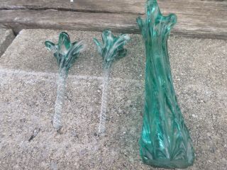 Vintage Signed Davis Glass Wv Ruffled Edges Vase 6.  5 In West Virginia Old