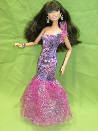Barbie Fashionistas Articulated Raquelle Asian Face In The Spotlght Doll &outfit