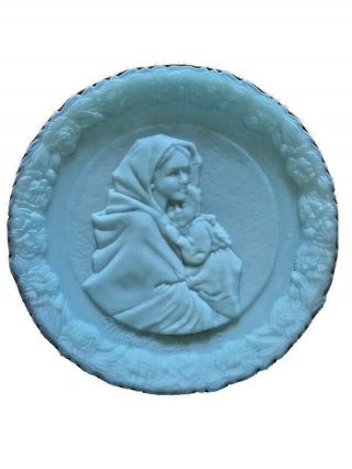 Fenton Mothers Day Decorative Plate No.  8 “madonnina” 1978