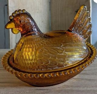 Vintage Amber Glass Chicken On Nest Covered Candy Dish.