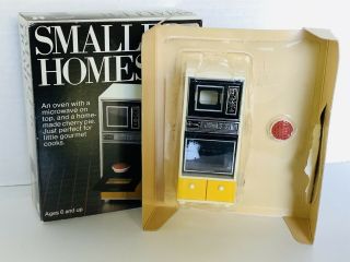 Vintage 1980 Tomy Smaller Homes Oven,  Microwave,  Cherry Pie Euc