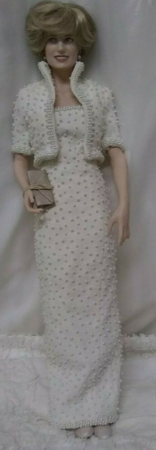 The Franklin Diana Princess Of Wales 16 " Porcelain Doll White Beaded Gown